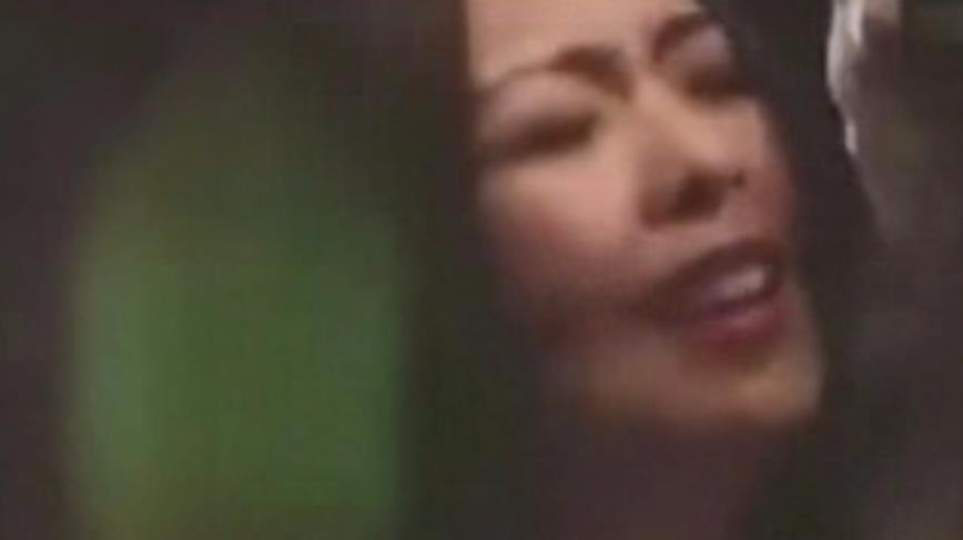 丧心病狂！美女模特KTV喝醉被轮奸，监控全下全过程！