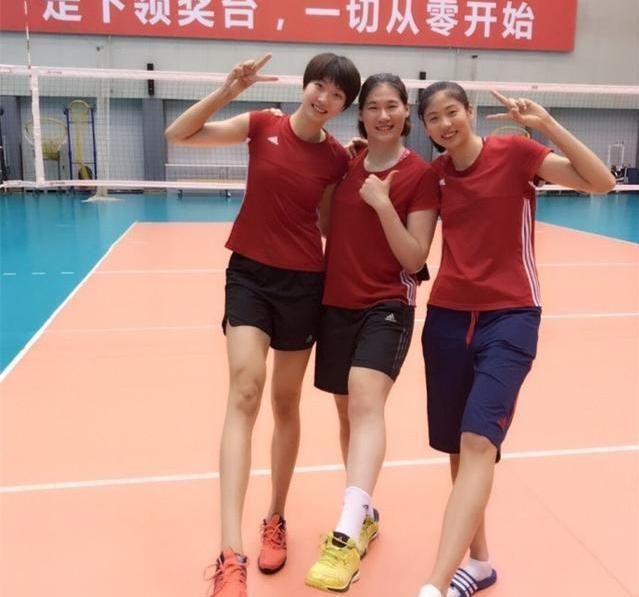 女排长城袁心玥21岁生日 朱婷惠若琪视频送祝福